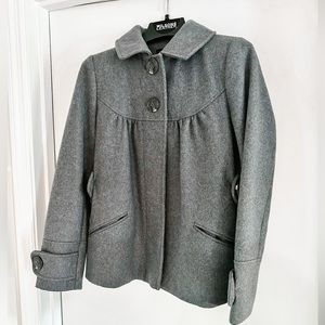 Women’s Winter Swing Coat by Via, size S.